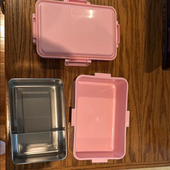 Pottery Barn Kids leakproof Lunch Container - Picture 3 of 3